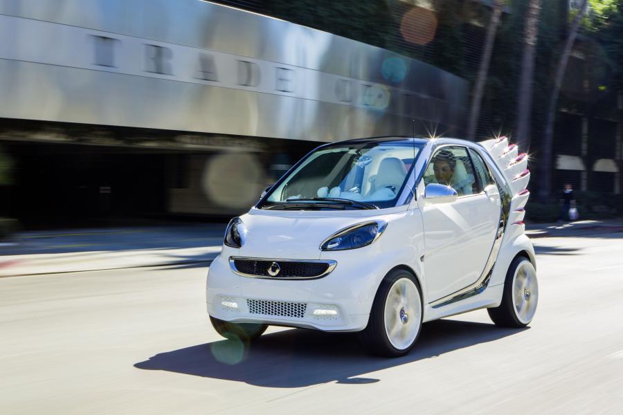  Smart ForTwo Electric Drive by Jeremy Scott 2012 года  (фото 37 из 44)